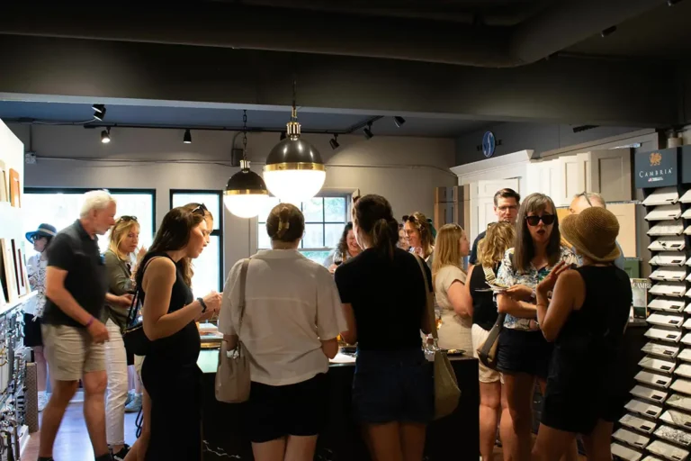 Art & Wine Walk 2026