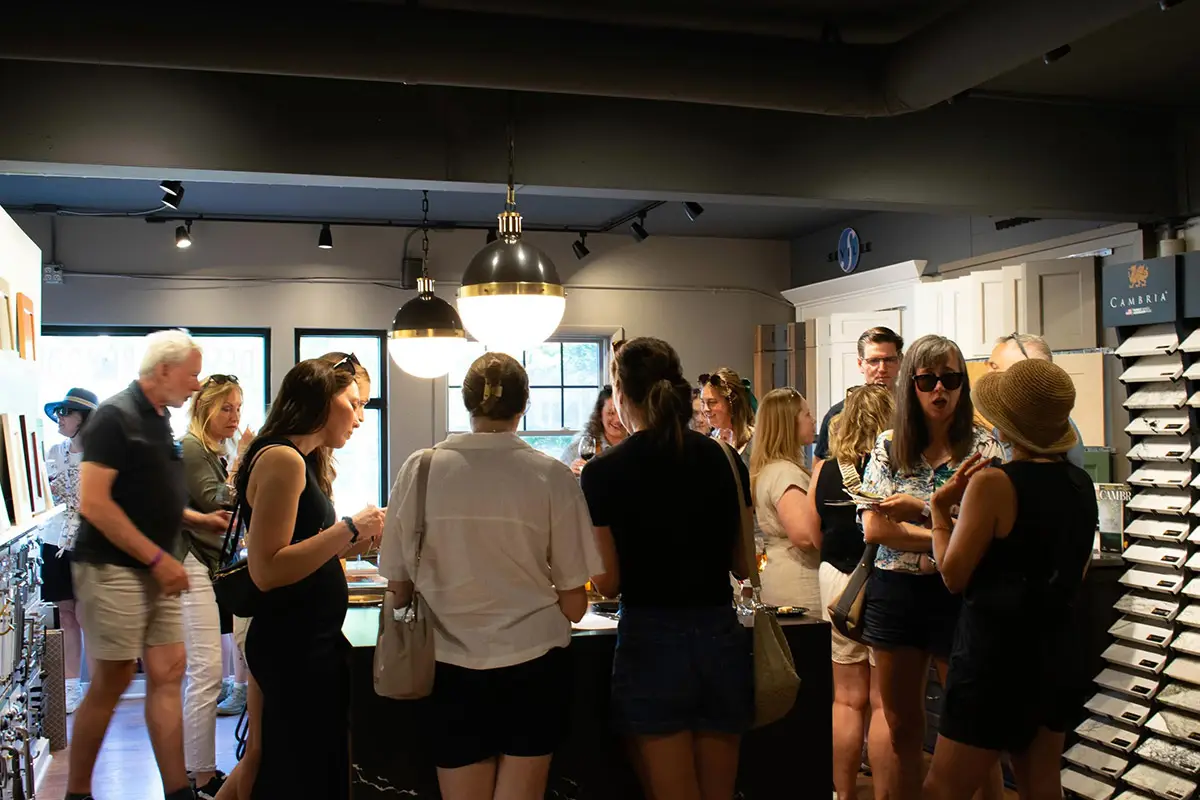 Art & Wine Walk 2026