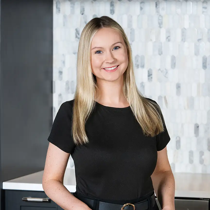 Madeline - Social Media Marketing Specialist